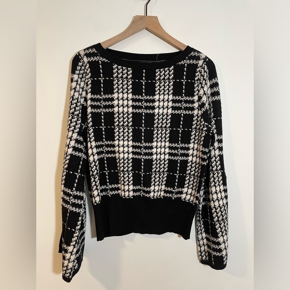 New York & Company Sweaters - New York & Company Black &White Window Pane Open Bell Sleeve Sweater Size Large